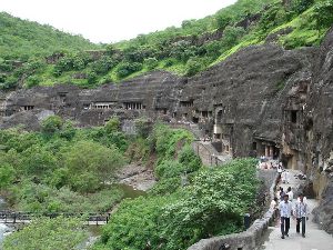 Храмово-монастырский пещерный комплекс Аджанта. Индия