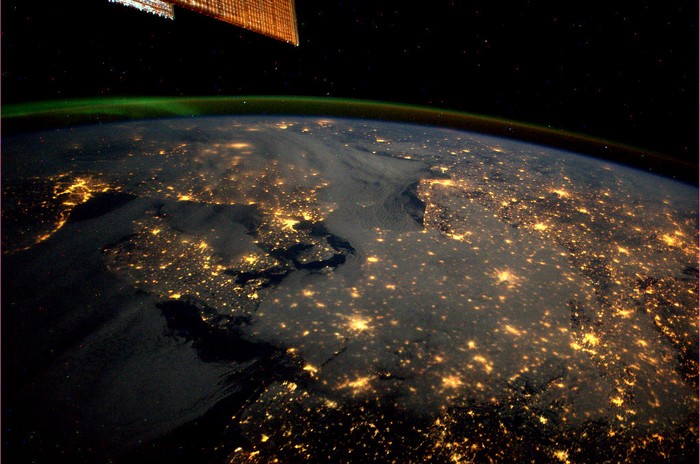 Фото Земли от астронавта Андре Кёйперса